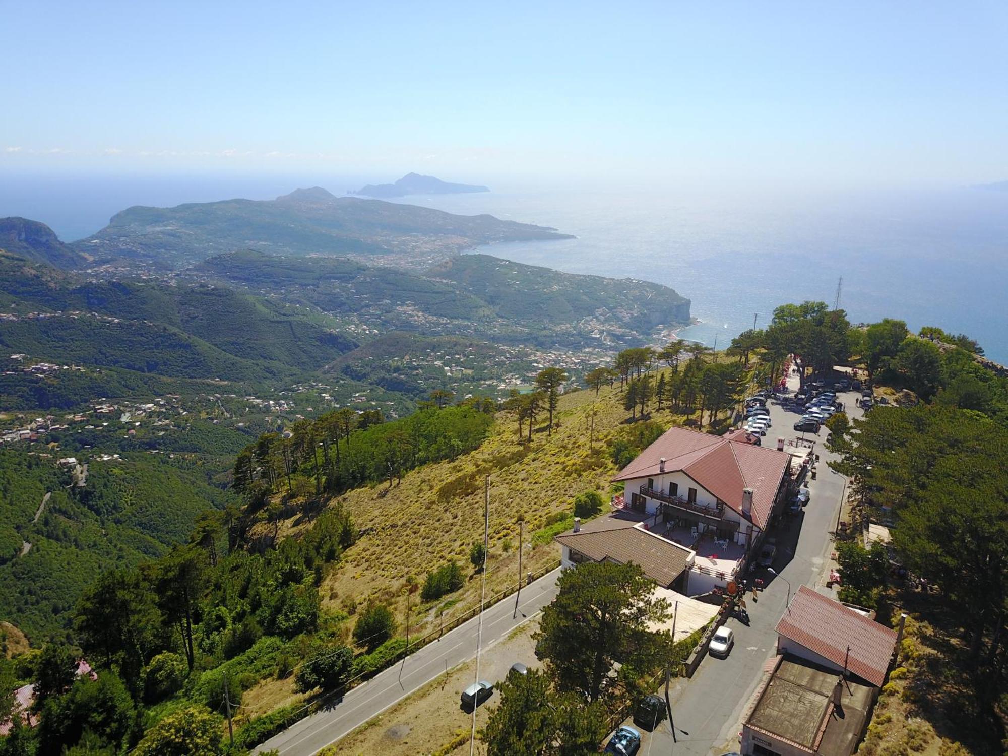 Sant'angelo Al Belvedere Hotel *